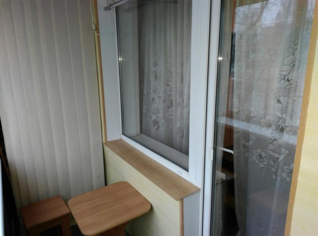 Апартаменты В Центре Металлургов 27 Kr Apartments Kryvyj Rih Esterno foto